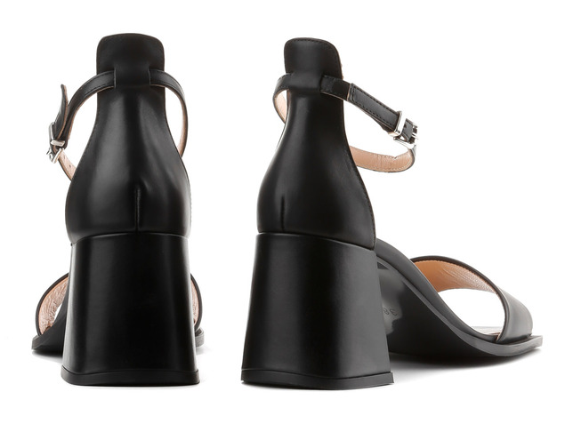 LeBERDES Босоножки 00000015965 5